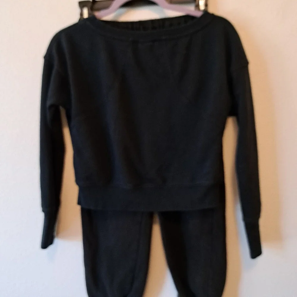 Nike Girls Sweatshirt and Gap Joggers Set Black Pink Leopard Logo Kids Medium
